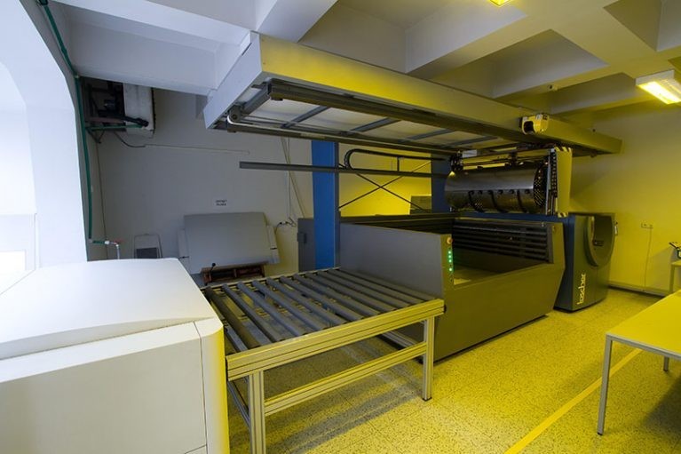 31. decembar 2012. godine Kupljen CTP XPOSE 230/64 sa Luscher