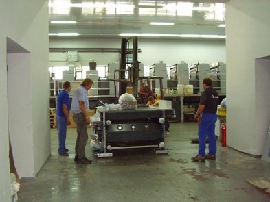 2006. augusztus 31-én A új KBA gép telepítése.