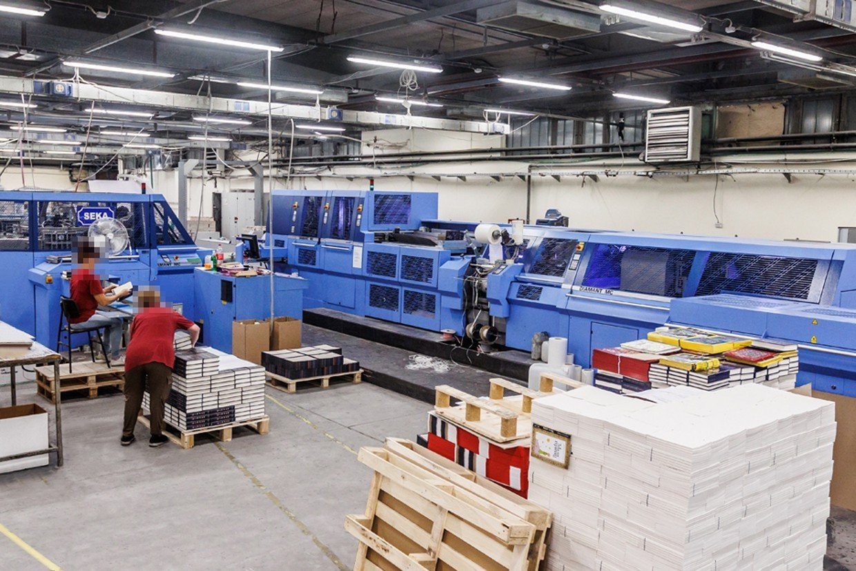 In 2020, we bought and installed: Automatic bookline for hard and flexi-integral books Muller Martini MC DIAMANT, capacity (35 cycles/min) 2,100 pcs/h