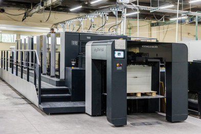 2022. A new printing press was purchased and installed: 8-color KBA Rapida 106-8 SW 4+4 - 8/0, with in print color control: QUALI TRONIC, capacity 18,000/15,000 sheets/h