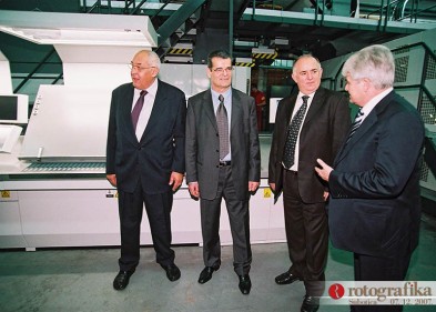 07.12.2007. godine svečano pokretanje nove 32-dvo stranične rotacione mašine