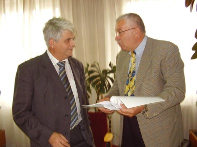 2007.06.28-án aláírták a szerződést a 32 oldalas új rotációs gép megvásárlására