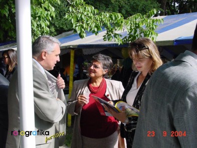 2004 szeptember 23. Az első születésnapján ünnepelte a Rotografika.