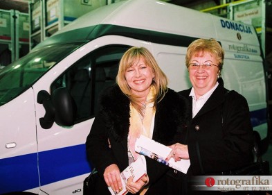 07.12.2007 spendete Rotografika an das Krankenhaus in Subotica ein neues Krankenwagen